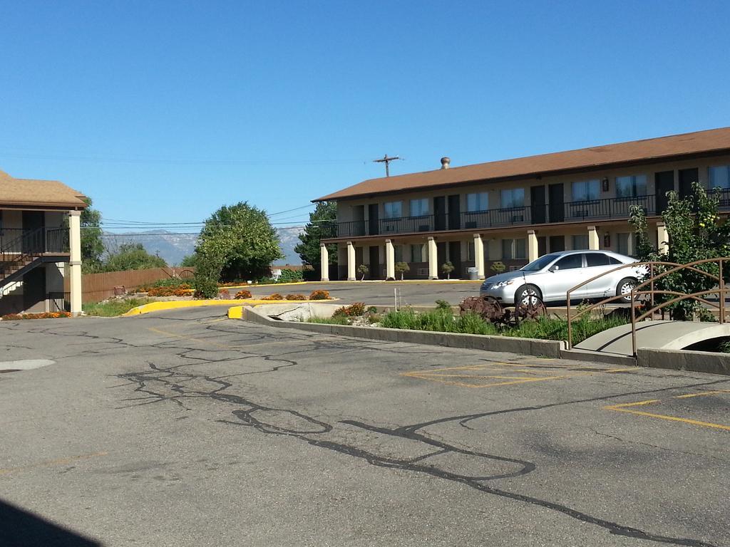 Econo Lodge Beaver Exterior photo
