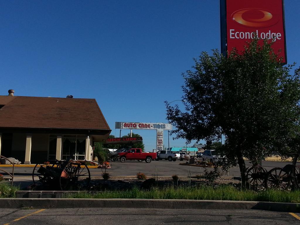 Econo Lodge Beaver Exterior photo