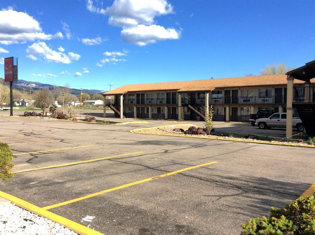 Econo Lodge Beaver Exterior photo